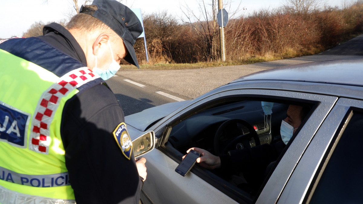 Új eszközt vetnek be a horvát rendőrök a határon
