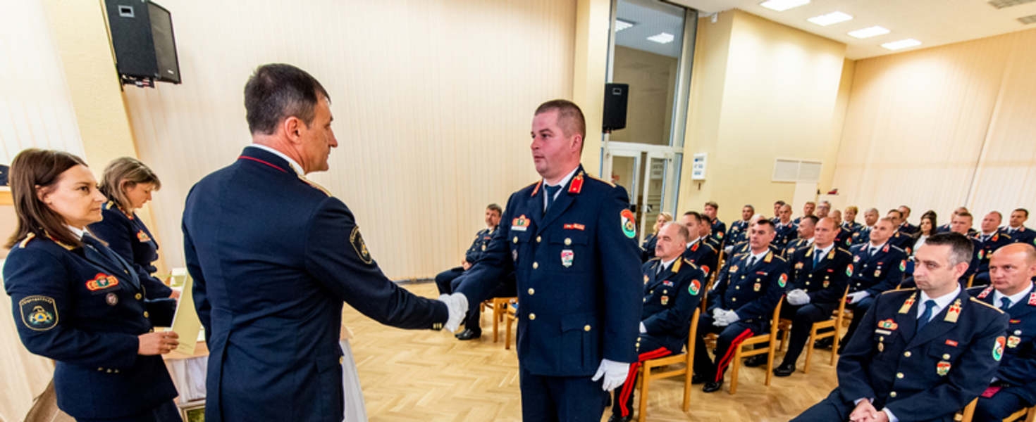 Ünnepi állománygyűlés a Megyei Katasztrófavédelmi Igazgatóságon