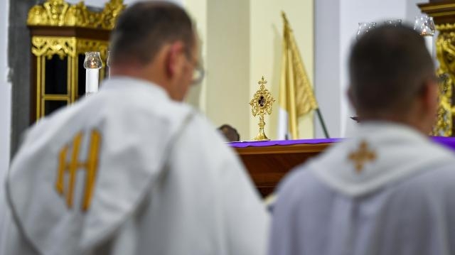 Tartós élelmiszert gyűjtenek vasárnaptól a katolikus templomokban