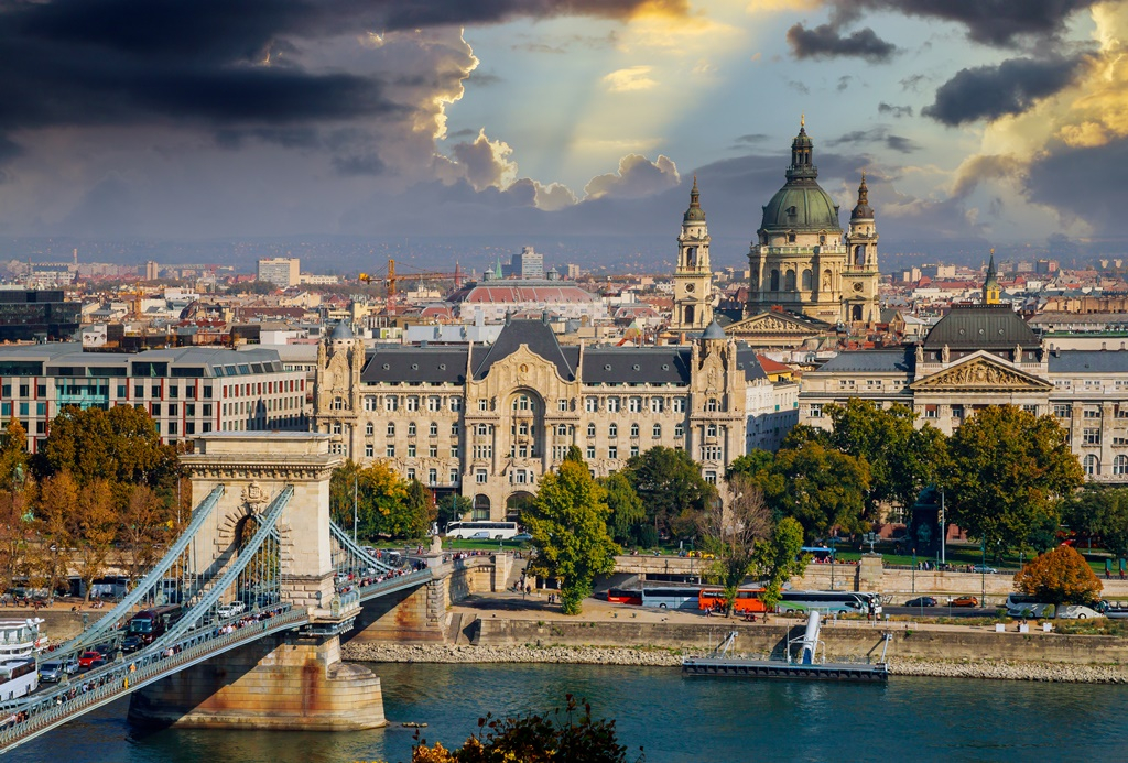 Teltházas hétvége Budapesten