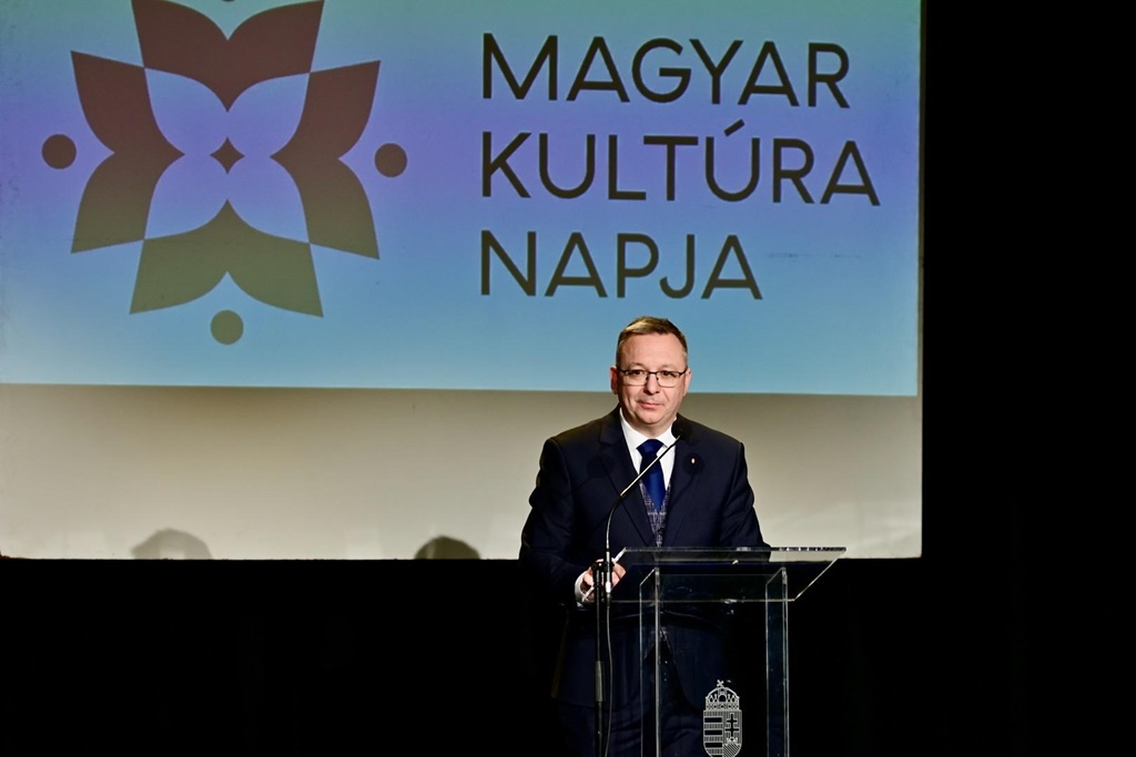 Díjátadógála a vármegyében