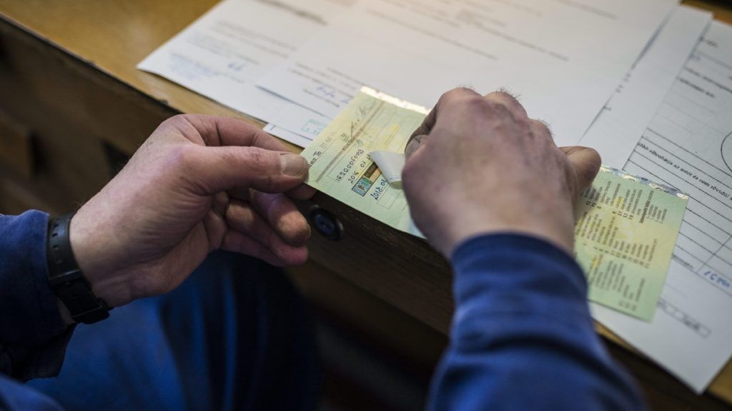 Fontos tudnivalók a forgalmi engedélyek érvényességének meghosszabbításáról