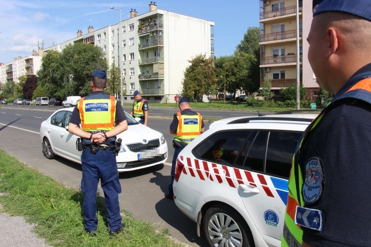 Közlekedési és körözési akció Nyíregyházán