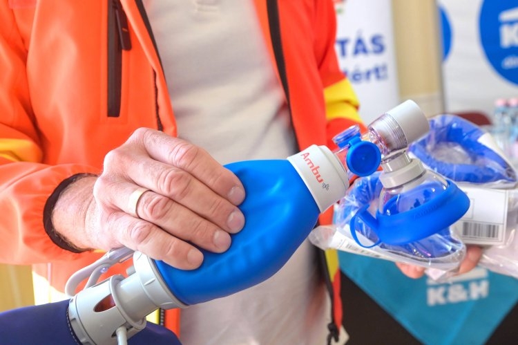 Innovatív életmentő eszközöket kapnak a Szabolcs-Szatmár-Bereg megyei mentők