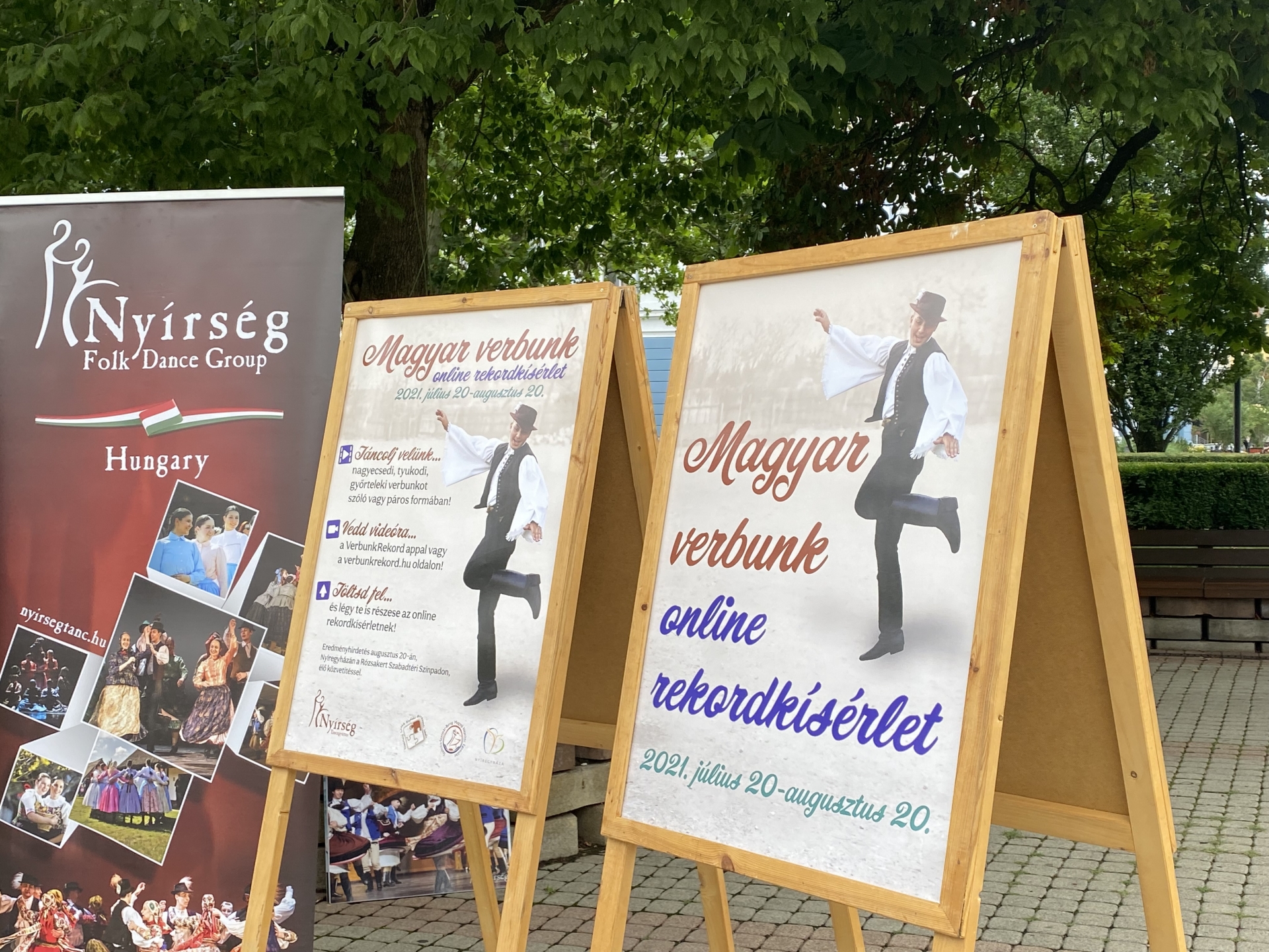 Újabb rekordkísérlet indult Nyíregyházán - Verbunkolni hív a Nyírség Táncegyüttes