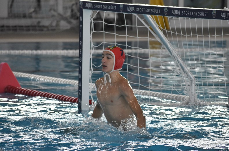 Büntetőkkel nyertek Tatabányán az AQUA SE U15-ös vízilabdásai