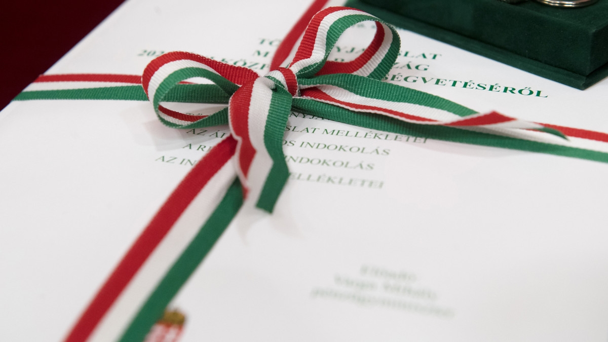 Elfogadta a parlament a 2021-es költségvetést
