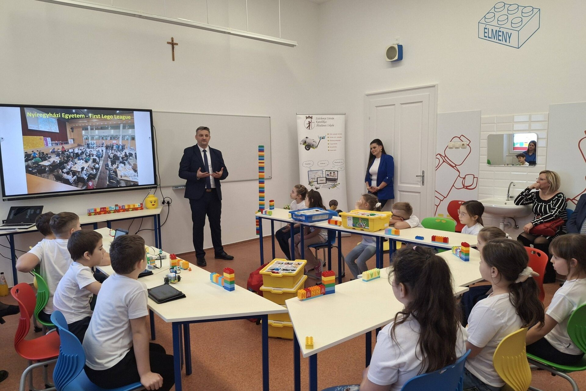 LEGO®-élménypedagógiai termet adtak át a mátészalkai Széchenyiben 