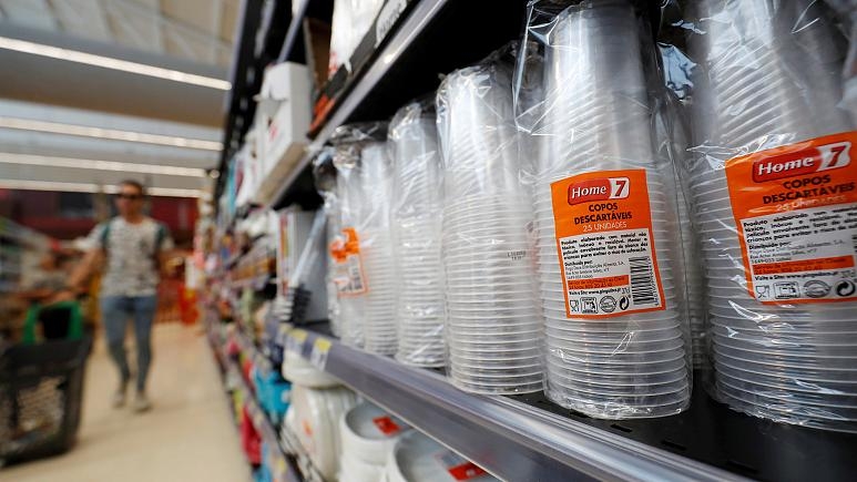 Újabb műanyagtermékeket tiltanának be Magyarországon