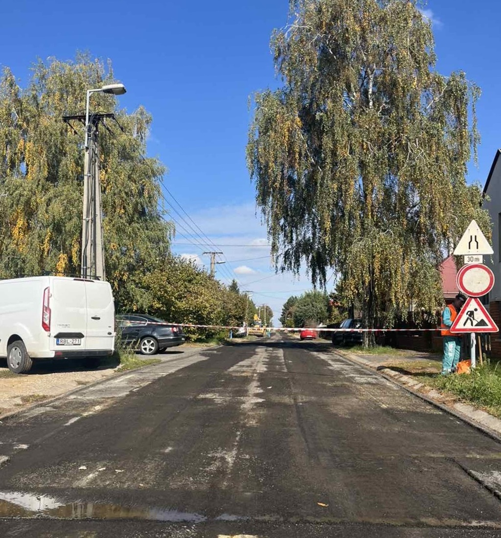 Megkezdődtek a munkák a Kezdő utcán