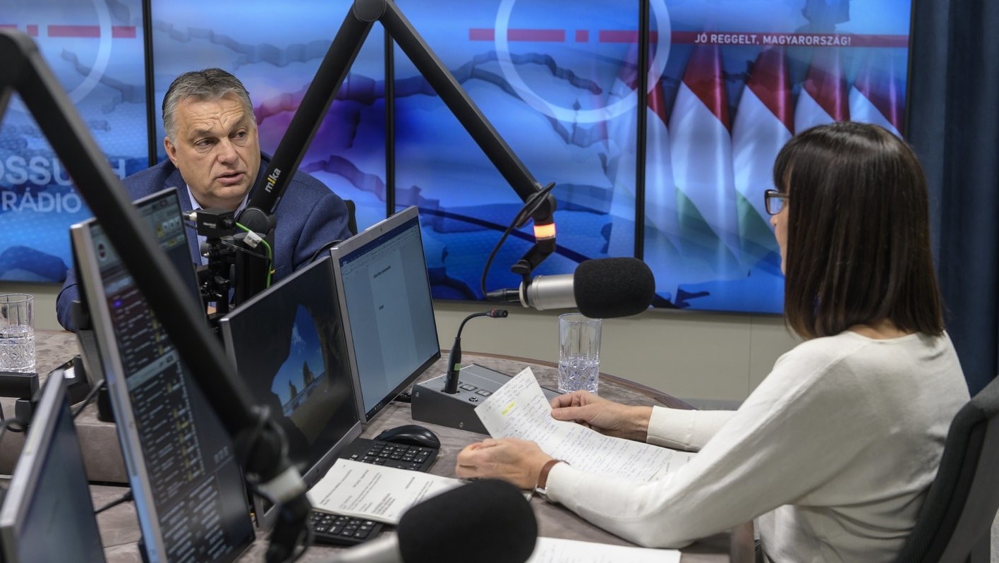 Orbán Viktor: köhögve és lázasan senki ne menjen emberek közé!