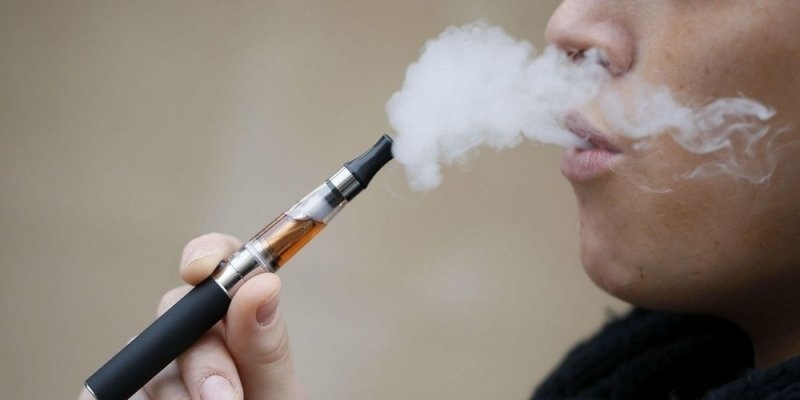 Az új típusú dohánygyártmányok forgalmazási feltételeire hívja fel a figyelmet a NAV