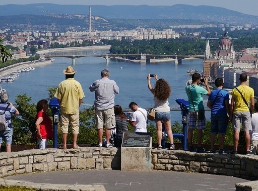 Nulla kamatozású hitelhez juthatnak szeptembertől a turisztikai szektor vállalkozásai