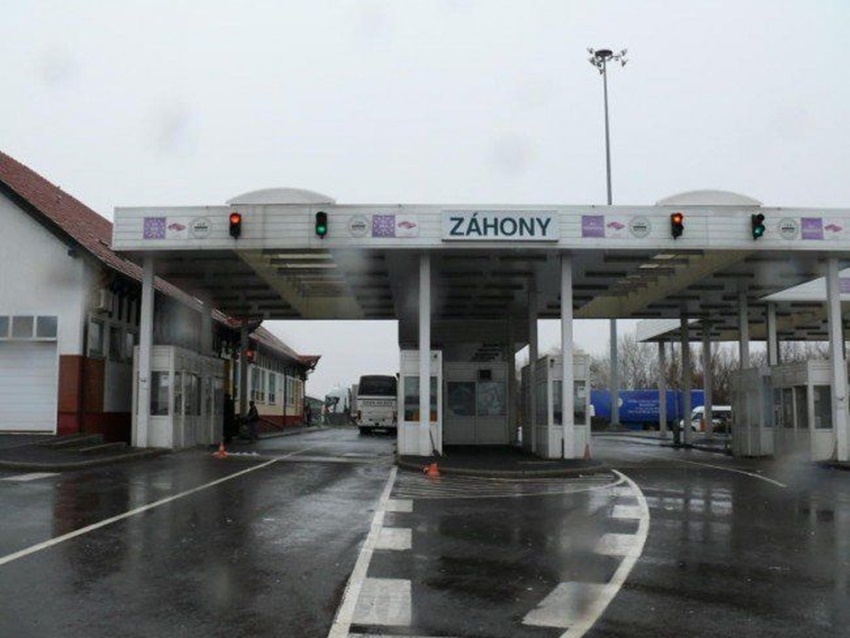 Csak a záhonyi határátkelőn lehet Ukrajnába belépni